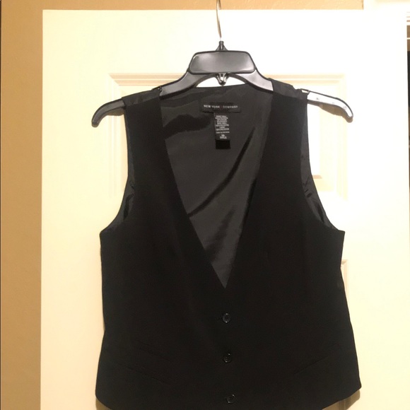 Vest - Picture 3 of 8